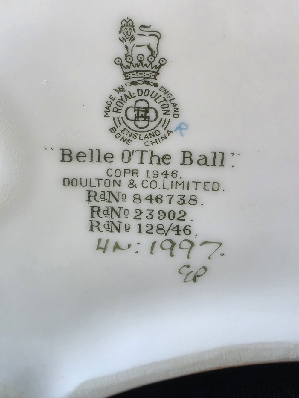 Royal Doulton Figurine Belle O' The Ball HN 1997 - Picture 3 of 3